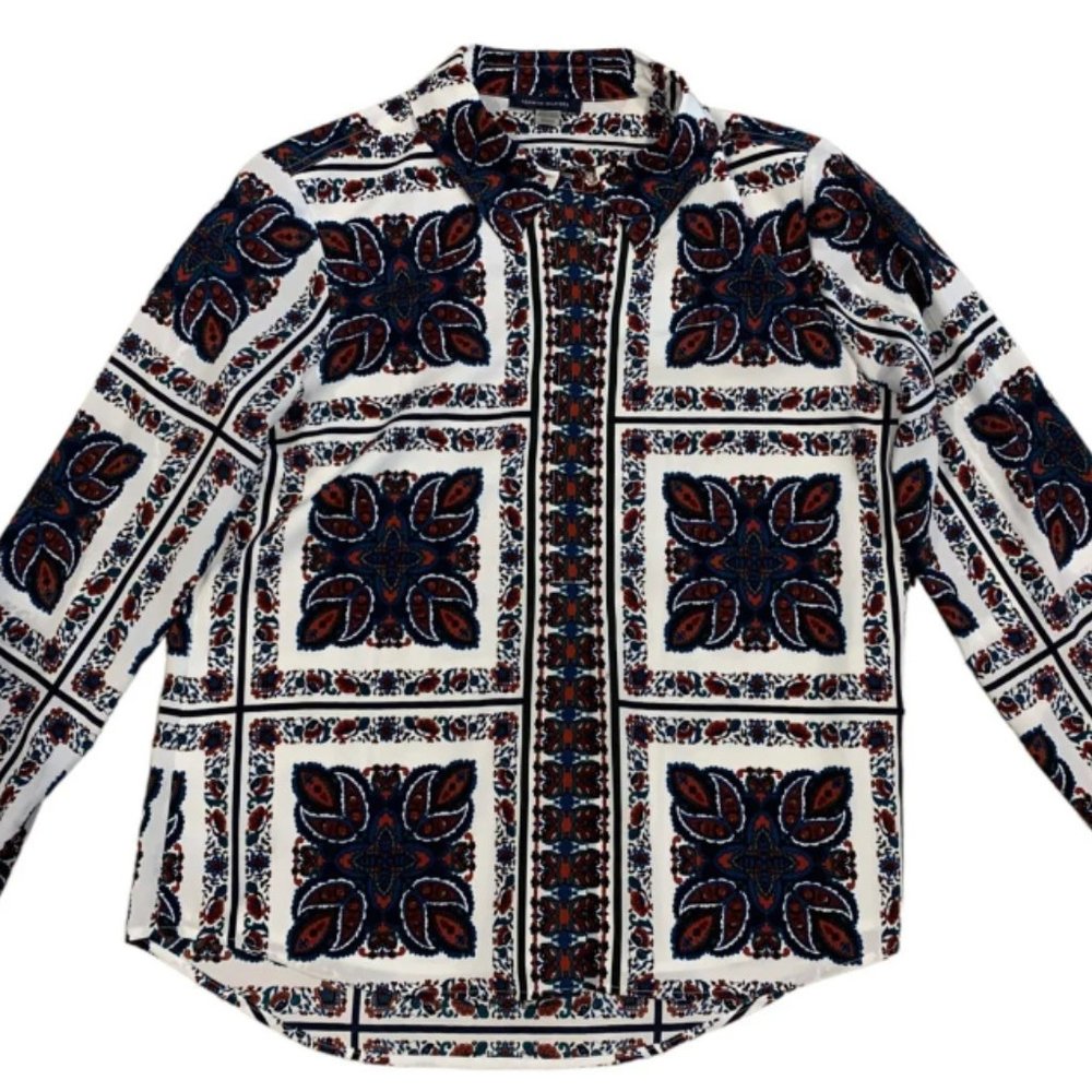 Geometric Long Sleeve Size Medium
